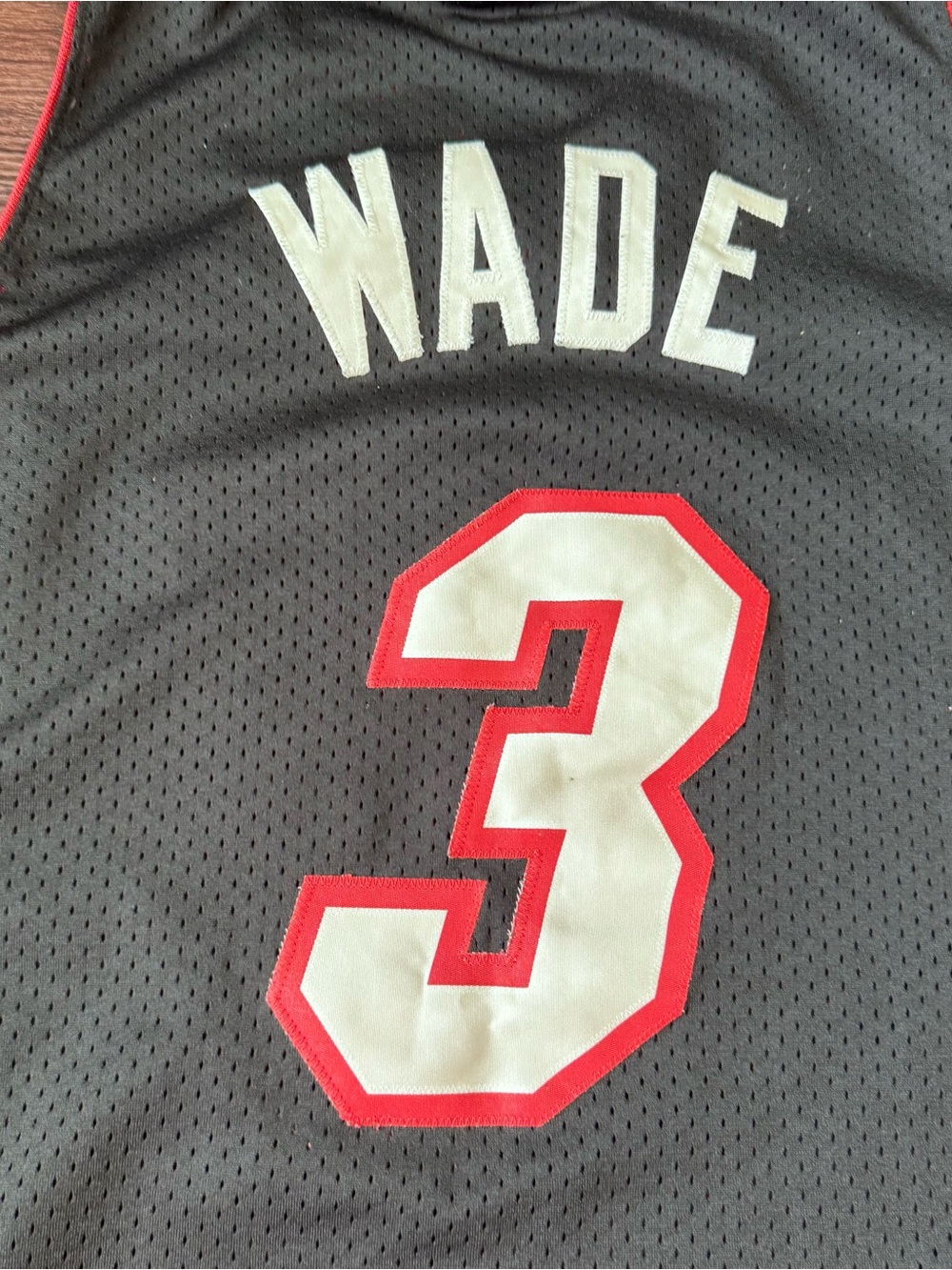 Miami Heat Basketball Jersey Mens Large Black Red Trim NBA Dwyane Wade 3 Reebok - Picture 12 of 13